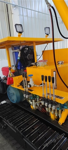 KQL90全液壓潛孔鉆機(jī)井下巷洞露天礦用鉆機(jī)圖片