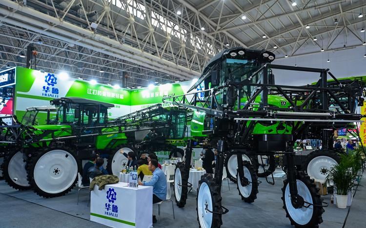 北大荒集團暫緩辦理懸掛式噴桿噴霧機補貼申請業(yè)務